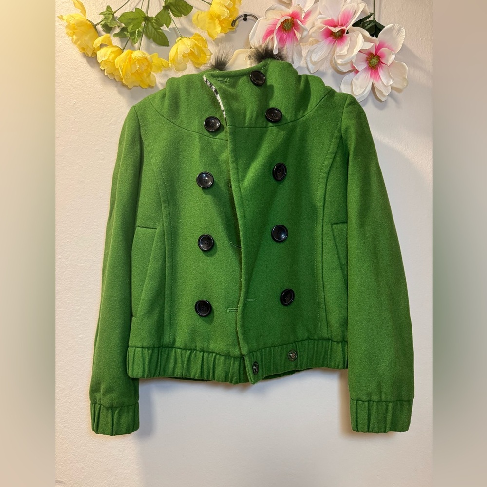 Ochirly Green Jacket Size S – Stylish Lightweight Women’s Jacket EUC